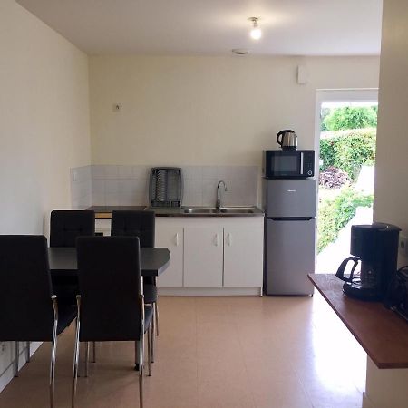 T1 Bis Proche Du Centre Avec Terrasse Apartment Saint-Brieuc Luaran gambar