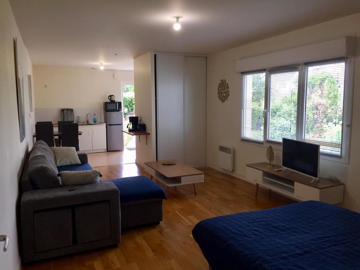 T1 Bis Proche Du Centre Avec Terrasse Apartment Saint-Brieuc Luaran gambar